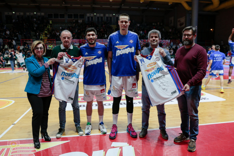 Settimana della Ricerca: 640 euro dai biglietti della partita Monferrato Basket - Cantù